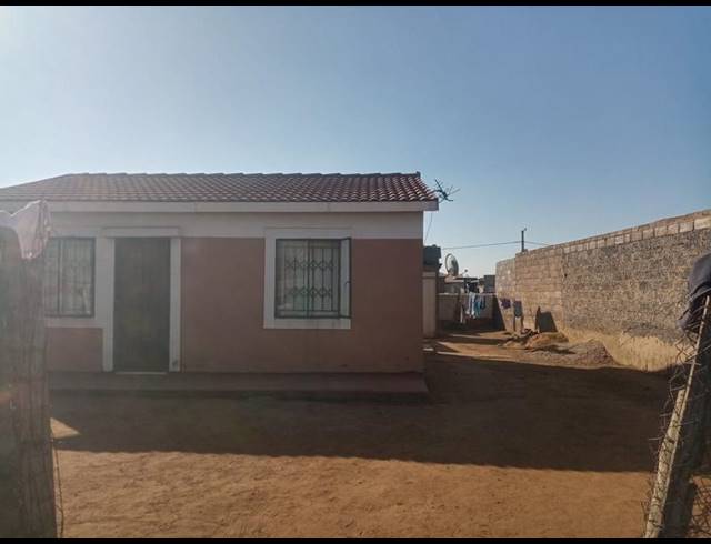 2 BEDROOM HOUSE FOR SALE IN PALM RIDGE